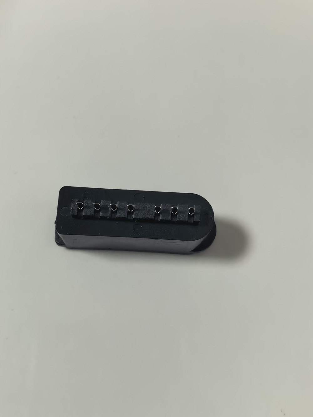 แจ็คเชื่อมต่อปลั๊กตัวเมียสีดำส - Shelly Plug บทวิจารณ์และราคา